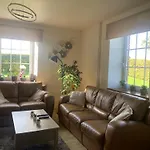 Pretty In With Courtyard *