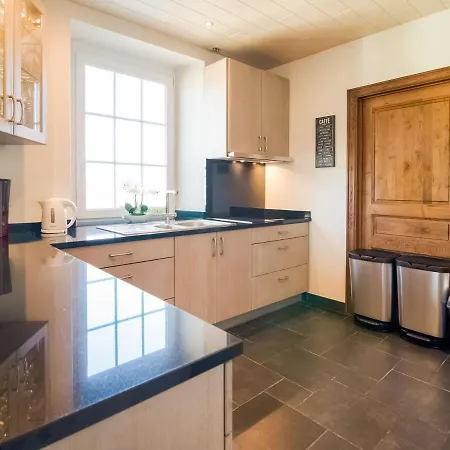 Pretty In With Courtyard Nyaraló Houffalize