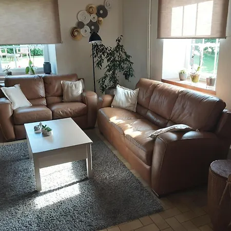 Pretty In With Courtyard Houffalize