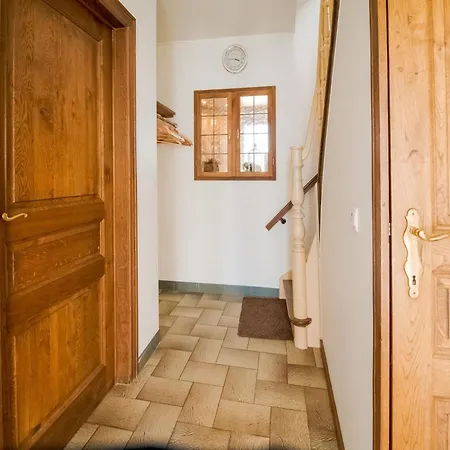 Pretty In With Courtyard Houffalize